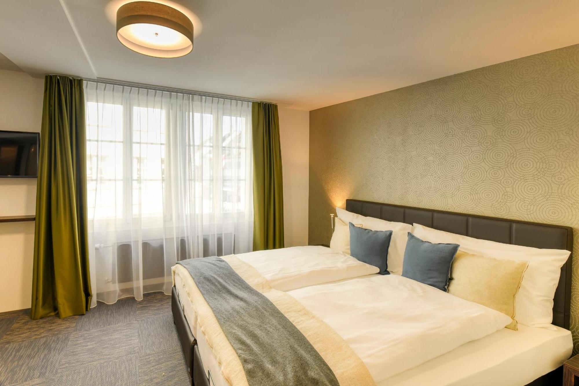 Boutique Hotel Reiser Альтдорф Экстерьер фото