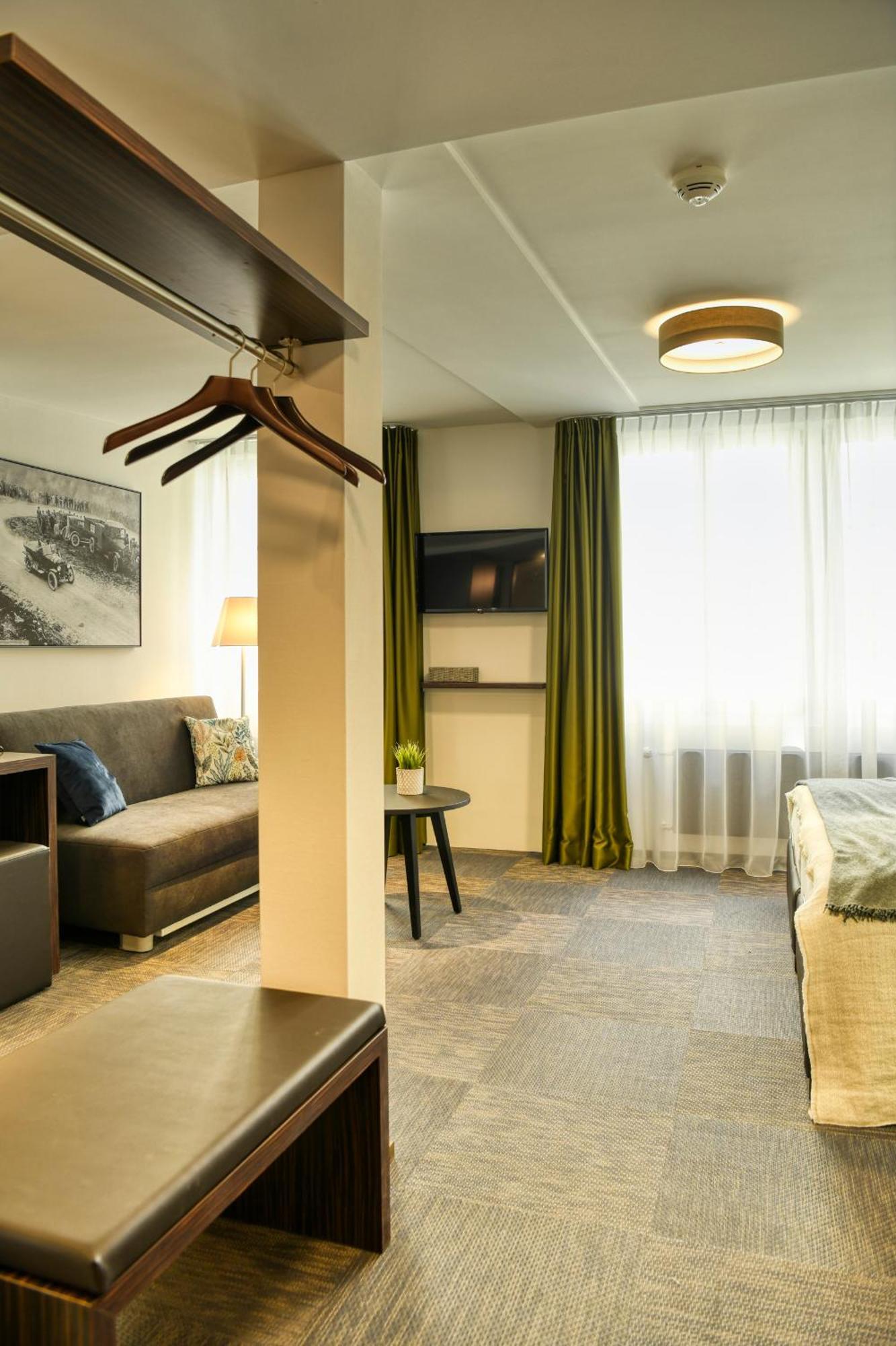 Boutique Hotel Reiser Альтдорф Экстерьер фото