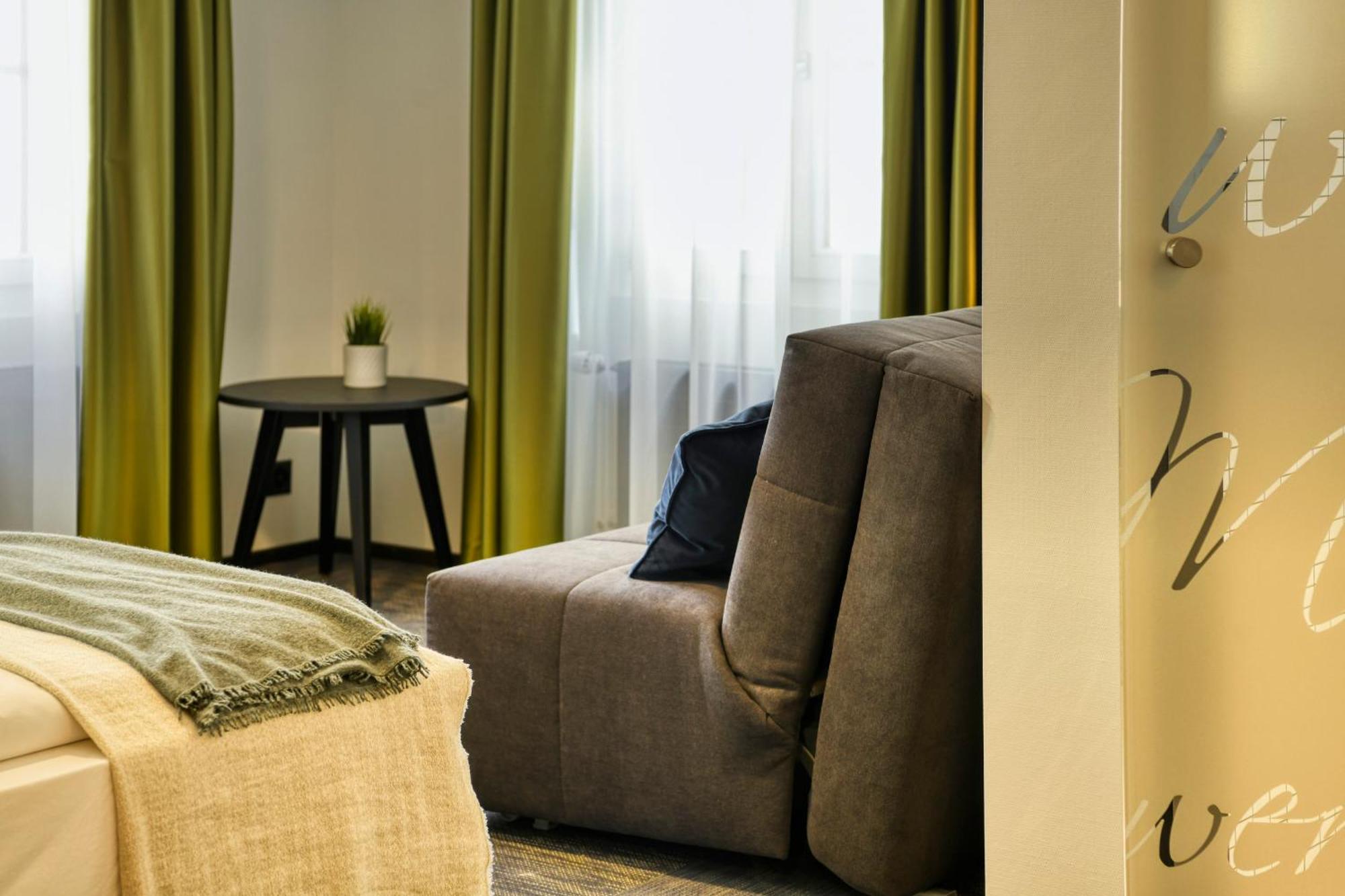 Boutique Hotel Reiser Альтдорф Экстерьер фото